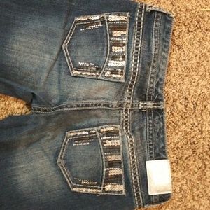 Maurices jeans